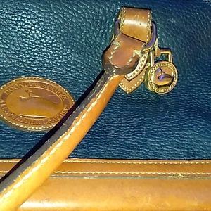 Dooney & Bourke